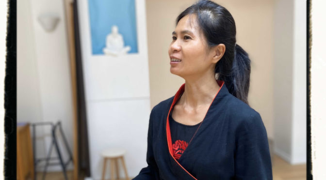 Sophie Yang enseigne le qigong et le taichi